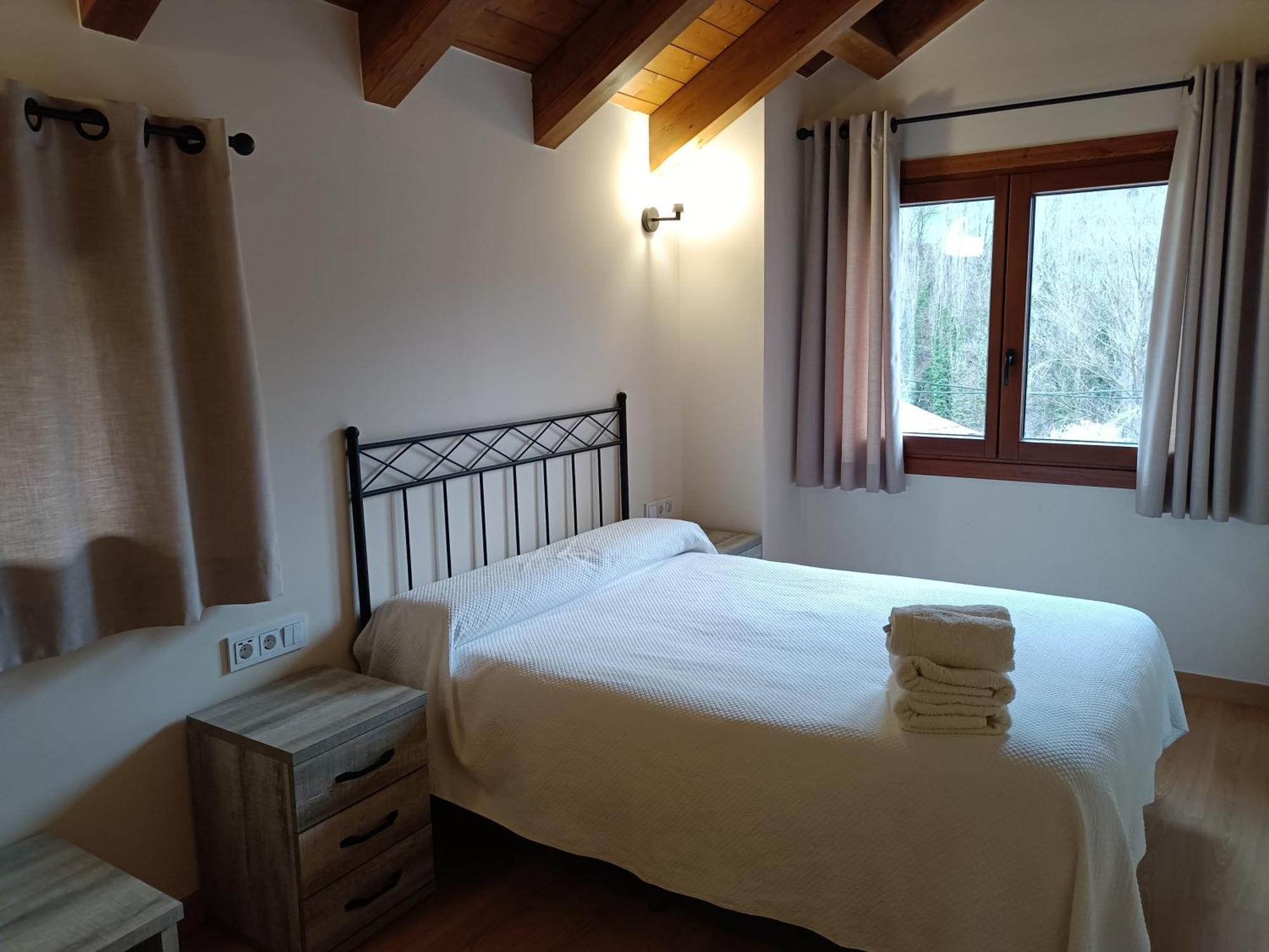 Rural Berros Apartment La Guingueta D'Aneu Exterior photo
